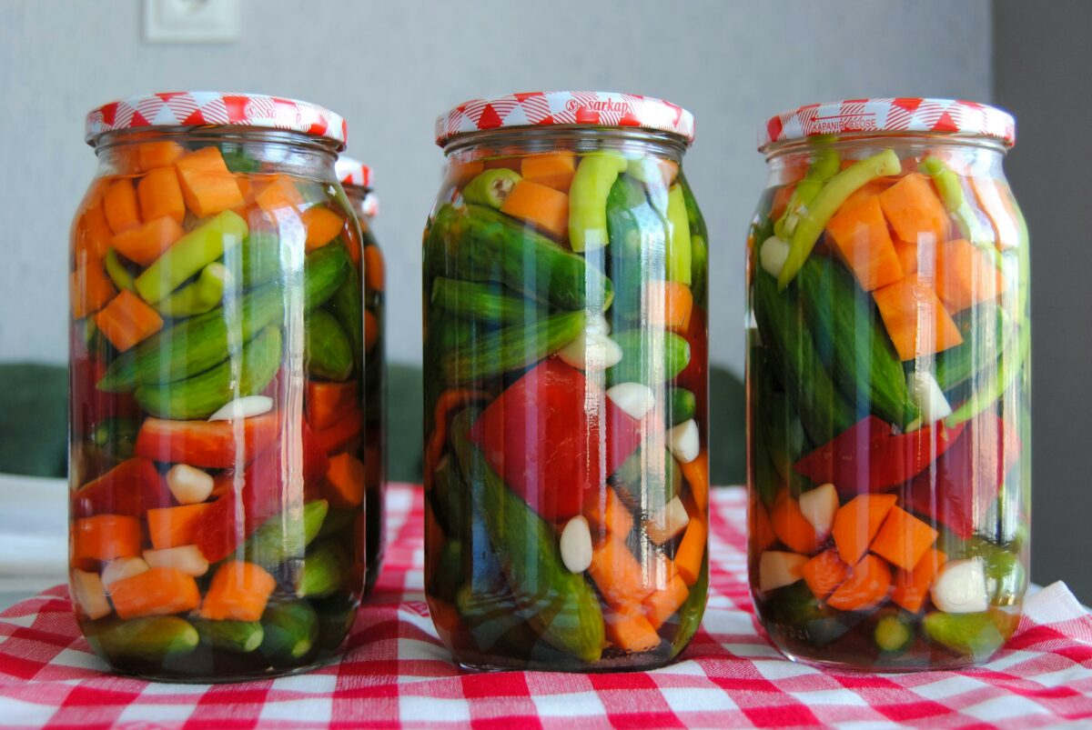 Facciamo in casa la giardiniera di verdure