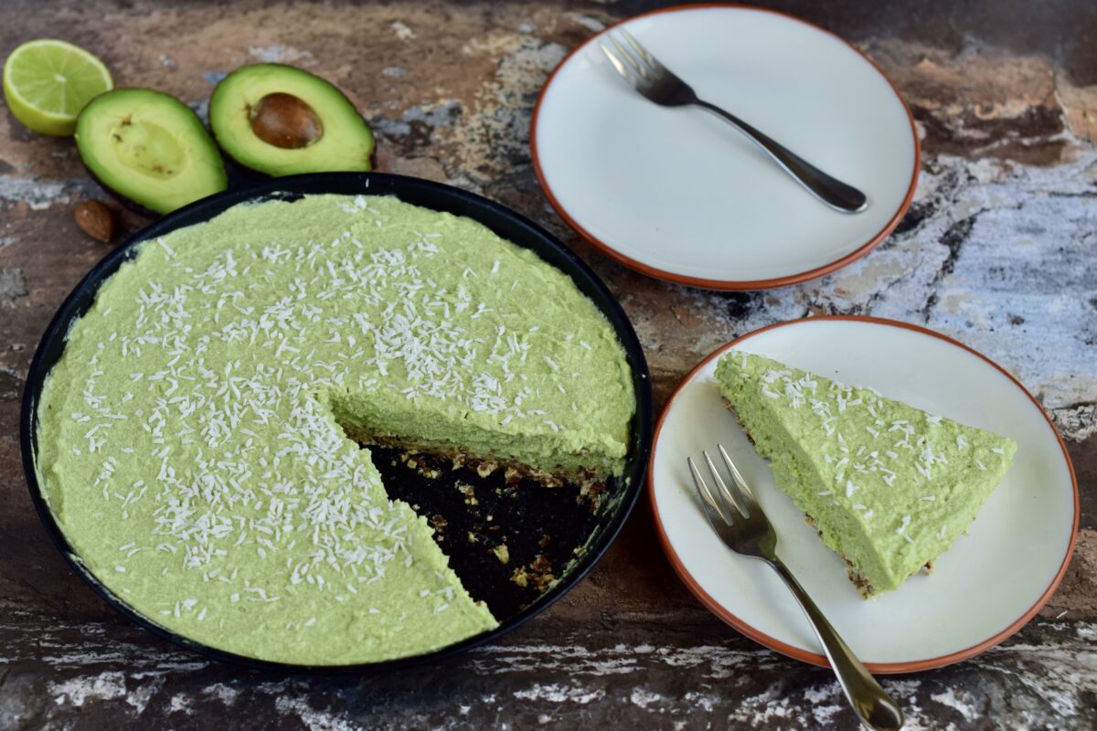 Semifreddo al cioccolato con avocado e arancia