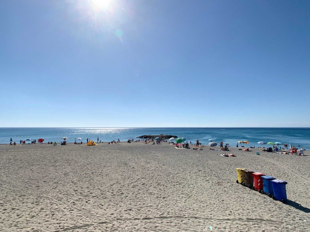 Codacons: &laquo;Va garantito l’accesso alle spiagge libere&raquo;