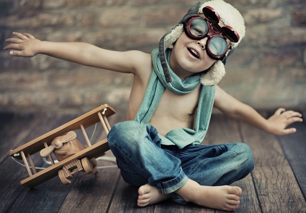 E il piccolo bambino &egrave; l&igrave;&hellip;