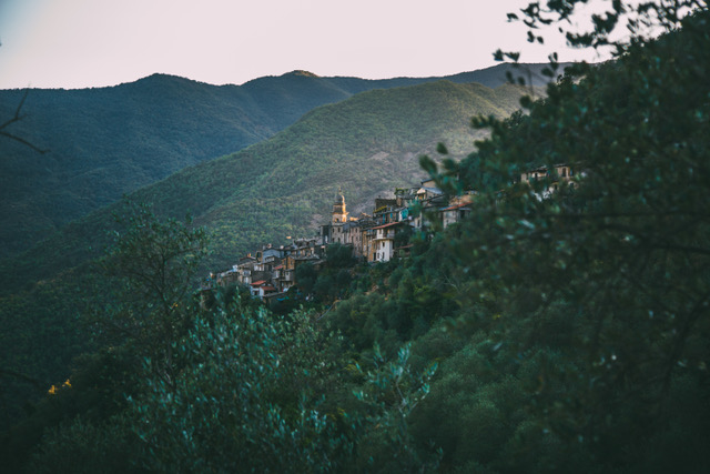 Glori, un paese dove rinasce la comunit&agrave;