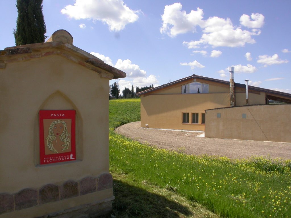 I dipendenti dell’azienda agricola Floriddia: &laquo;Lavoriamo meno e siamo pi&ugrave; felici&raquo;