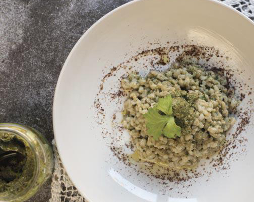 Insalata d&rsquo;orzo con pesto etrusco