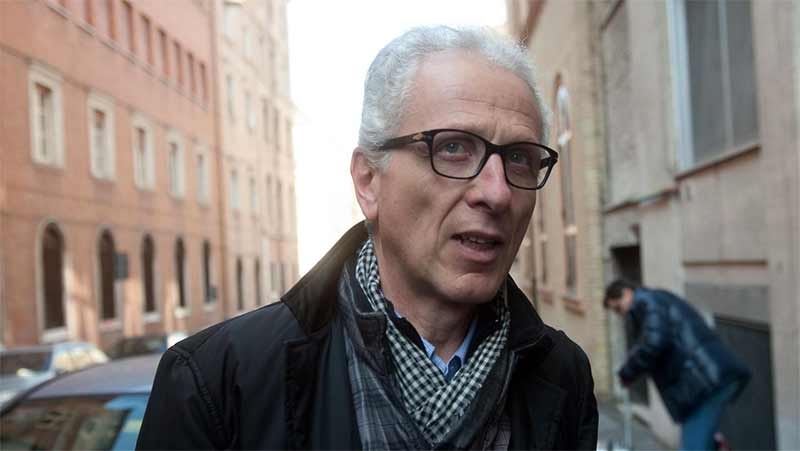 L’ex vicepresidente Commissione Sanit&agrave; Senato: &laquo;Accordo che istituzionalizza l’ingerenza dell’industria farmaceutica in politiche sanitarie&raquo;