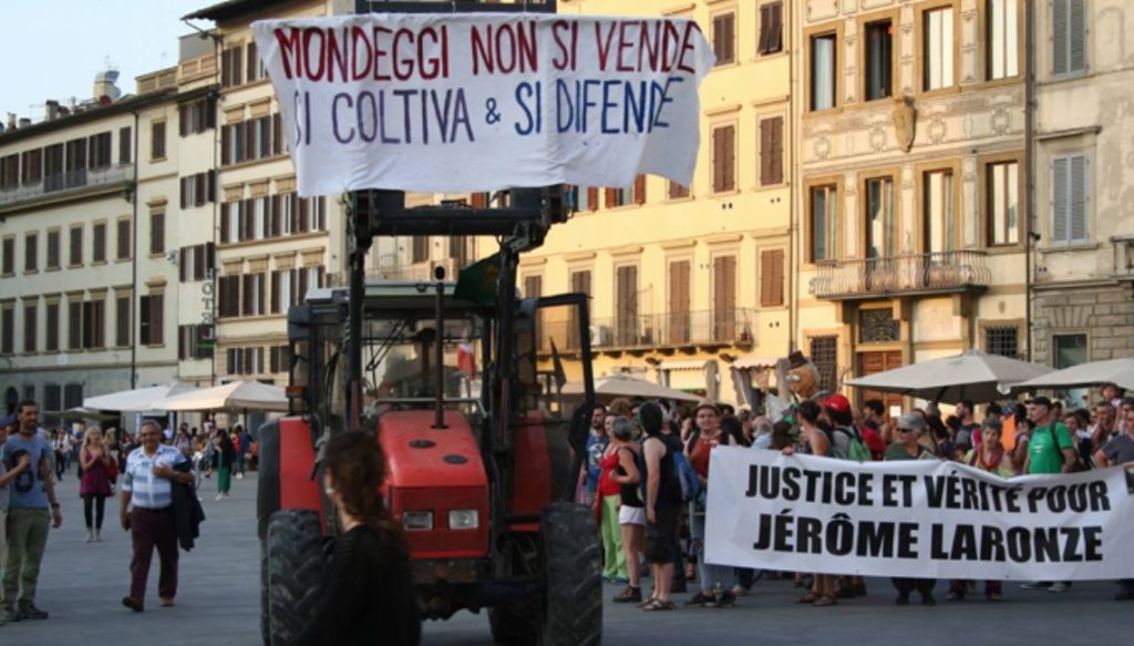 La comunit&agrave; di Mondeggi in festa. Sventato nuovo tentativo di “svendita”