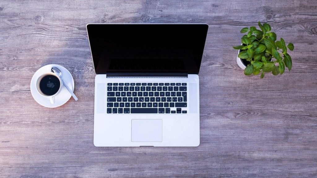 Tempo di smartworking, per chi pu&ograve;