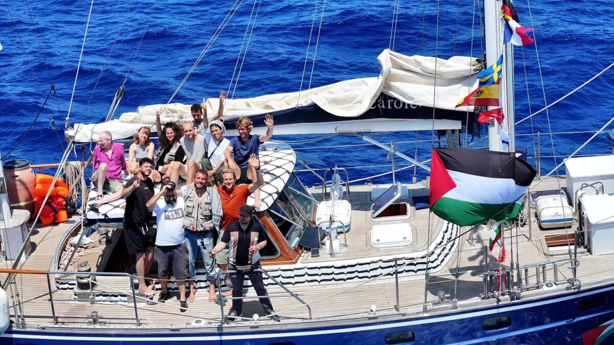 Israele: quattro espulsi e otto detenuti tra l&rsquo;equipaggio della “Madleen”