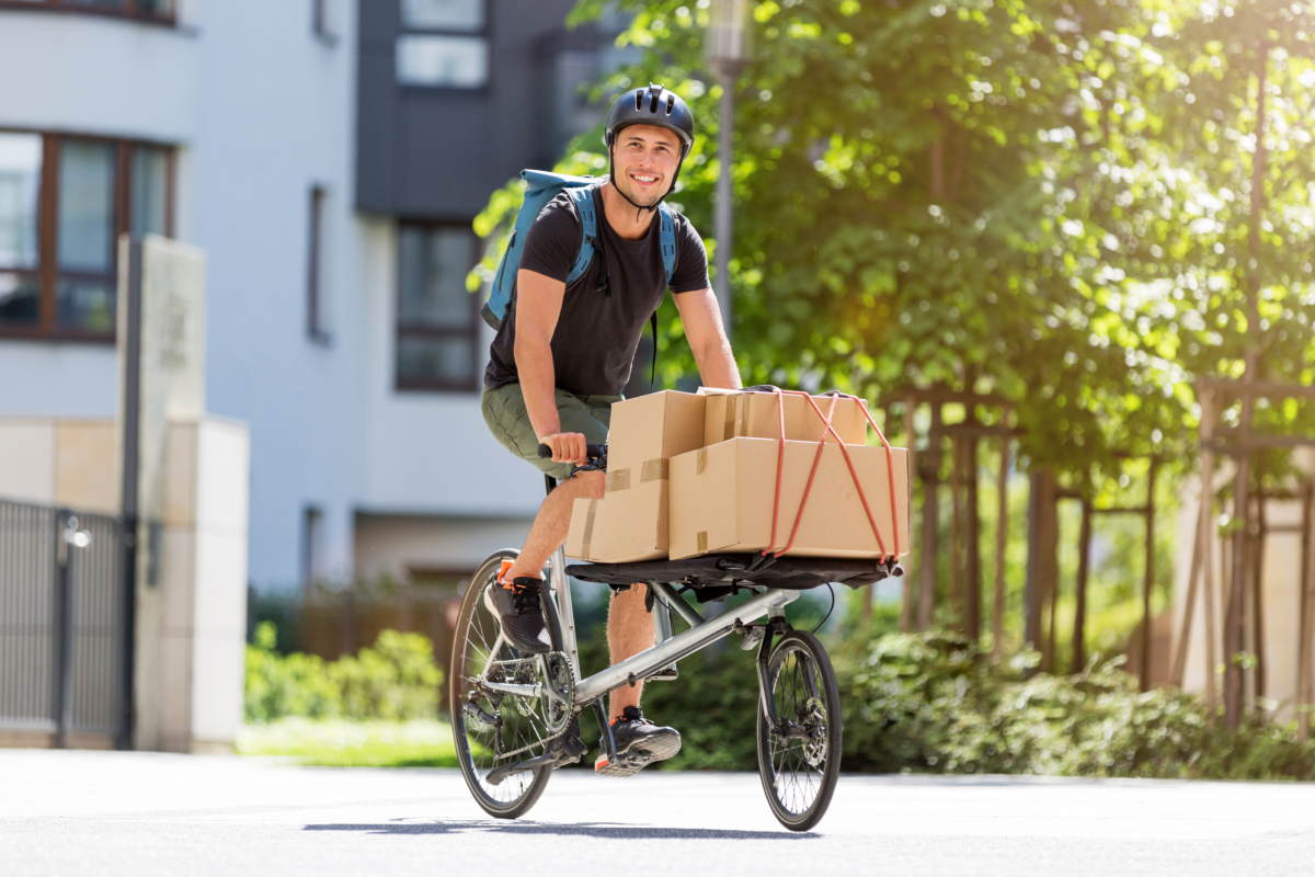 In bicicletta! Quando la comodit&agrave; viaggia su due (o tre) ruote